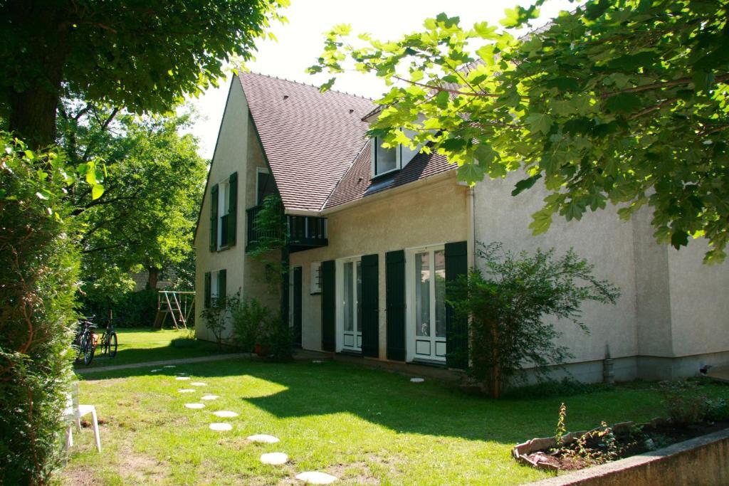 Les Hibiscus Bed & Breakfast Maisons-Laffitte Luaran gambar