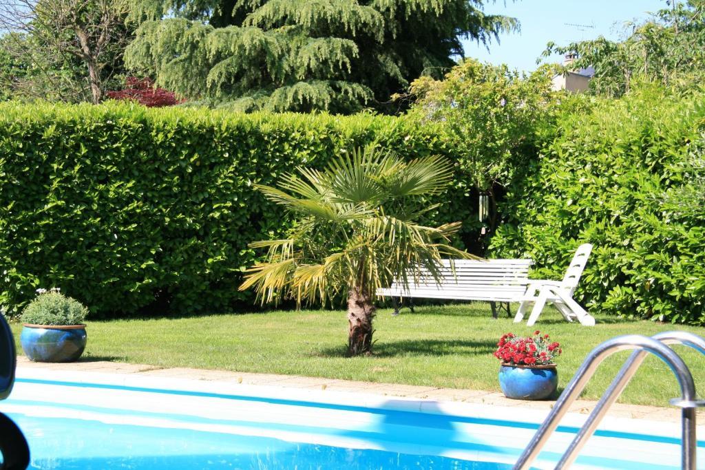 Les Hibiscus Bed & Breakfast Maisons-Laffitte Luaran gambar